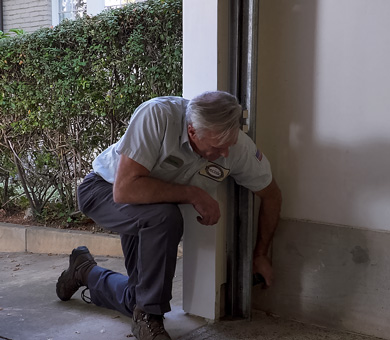 Garage Door Repair Mobile Header